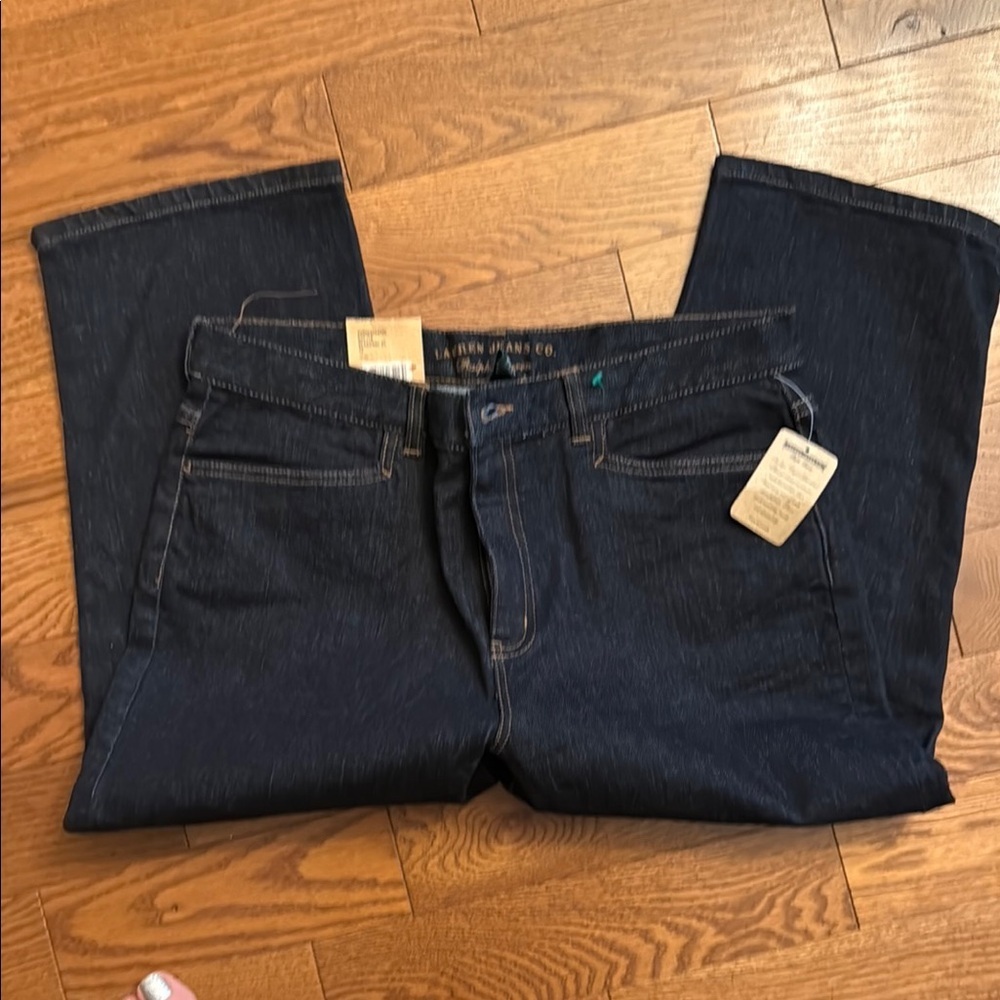 Women Dark Blue cropped Jeans - Picture 2 of 10